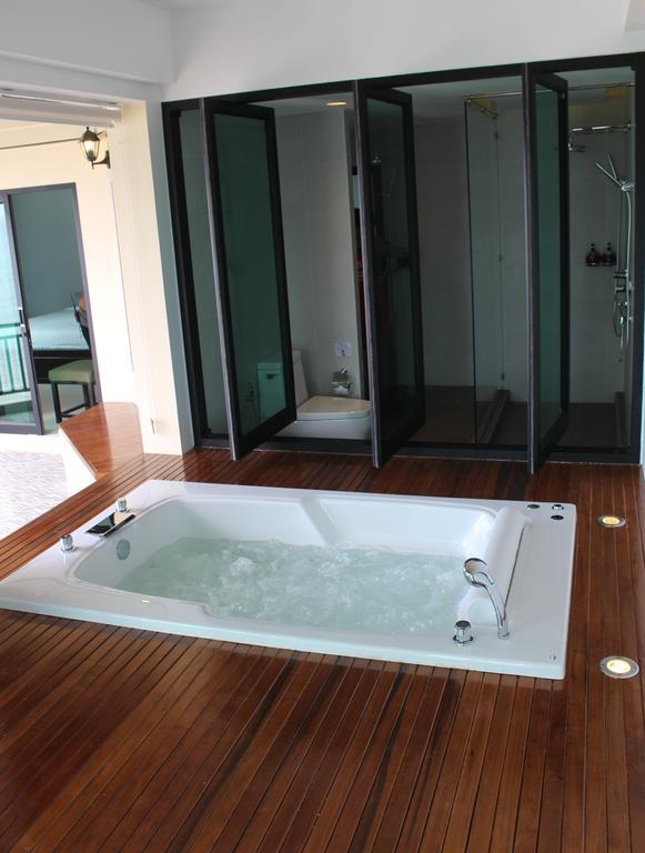 Deluxe Kamer met uitzicht op zee en bubbelbad